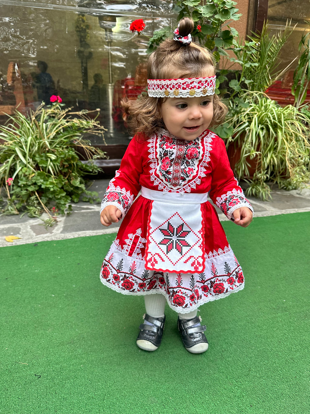Детска народна рокля „Моминско цвете“