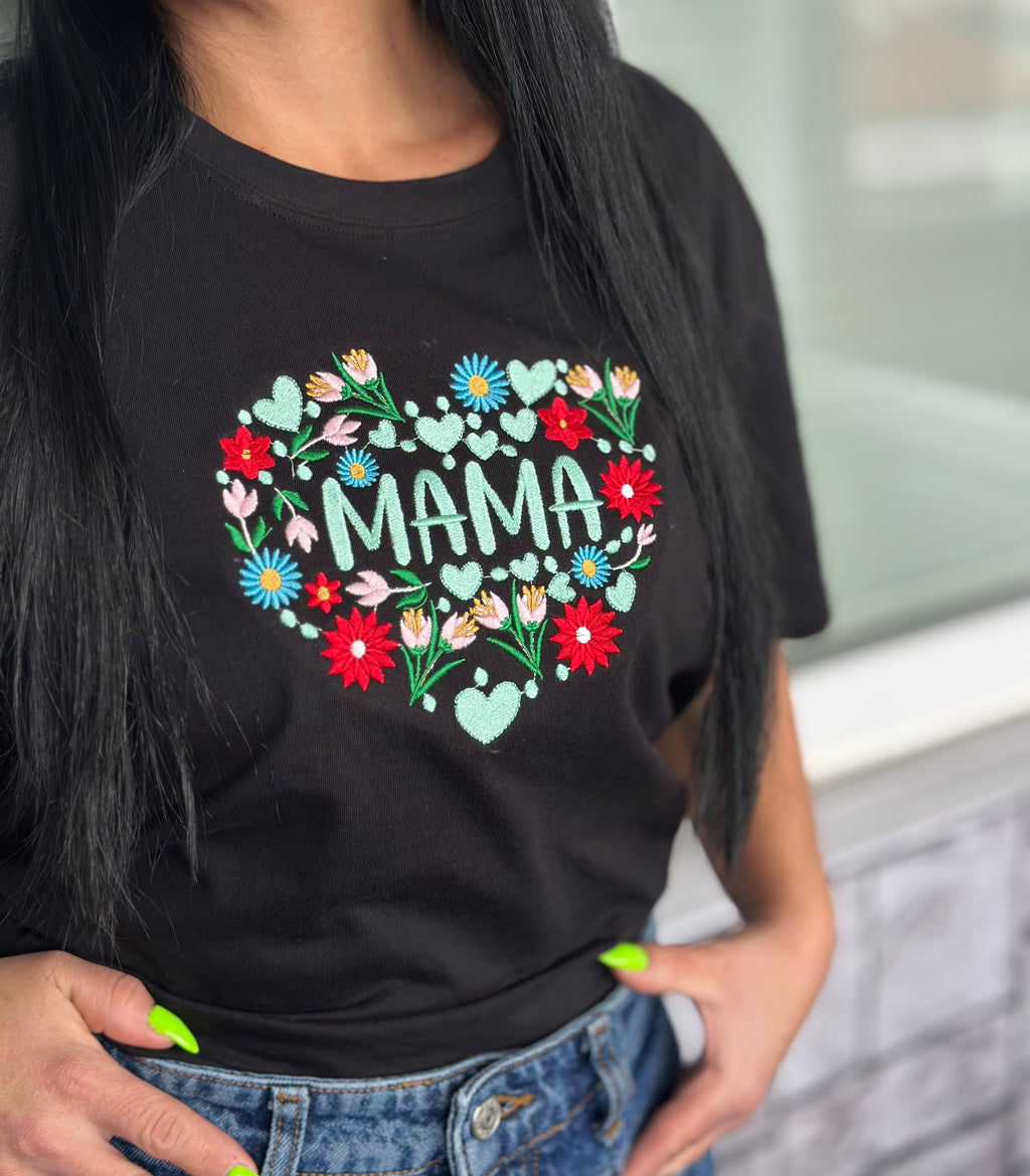 Тениска с бродерия „МАМА”
